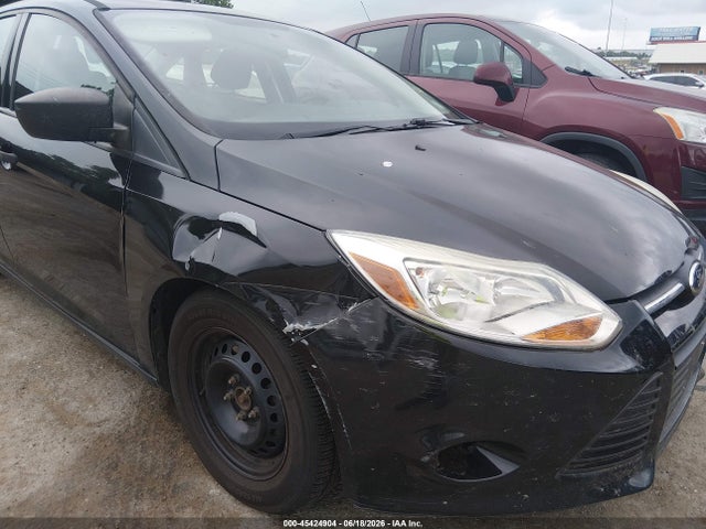 Продажа на аукционе авто 2014 Ford Focus S, vin: 1FADP3E22EL442086, номер лота: 45424904