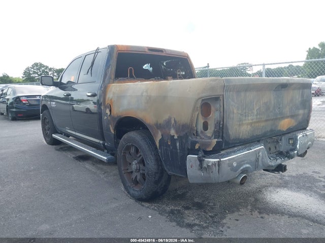 45424916 :رقم المزاد ، 1C6RR6LT9FS729463 vin ، 2015 Ram 1500 Lone Star مزاد بيع