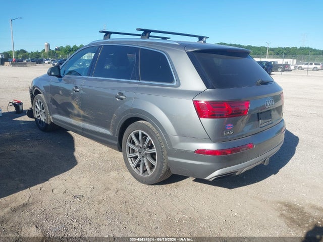 Продажа на аукционе авто 2017 Audi Q7 3.0t Premium, vin: WA1LAAF73HD026238, номер лота: 45424924