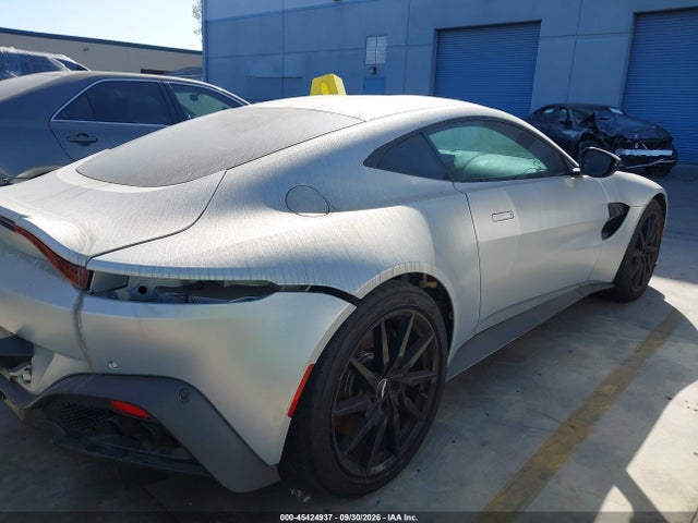 Aston Martin Vantage 2020 SCFSMGAW1LGN03171 Image 4