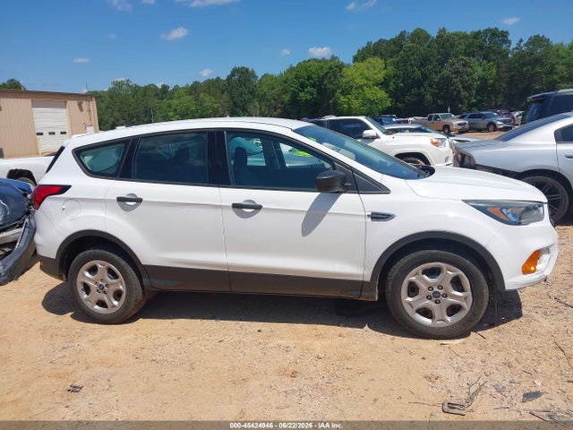 2019 Ford Escape S მანქანა იყიდება აუქციონზე, vin: 1FMCU0F73KUA22670, აუქციონის ნომერი: 45424946