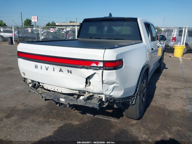 Rivian R1t Adventure 2022 7FCTGAAA3NN013254 Image 4