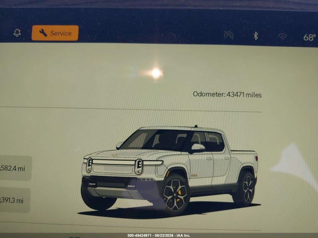 Rivian R1t Adventure 2022 7FCTGAAA3NN013254 Image 7