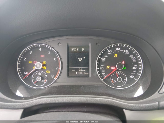 2015 Volkswagen Passat 1.8t Limited Edition მანქანა იყიდება აუქციონზე, vin: 1VWAS7A30FC105951, აუქციონის ნომერი: 45424989