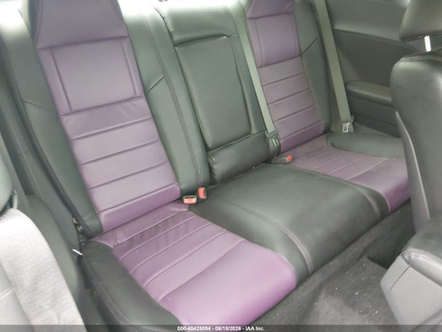 45425094 :رقم المزاد ، 2C3CDYBT6DH708721 vin ، 2013 Dodge Challenger R/t Classic مزاد بيع