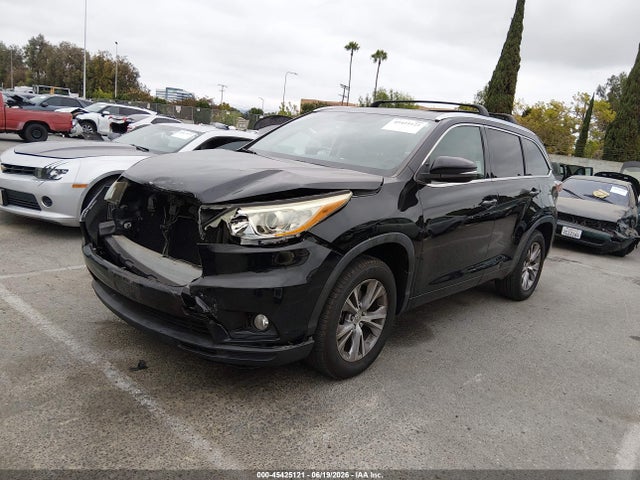 5TDKKRFH2FS055902 Toyota Highlander Xle V6