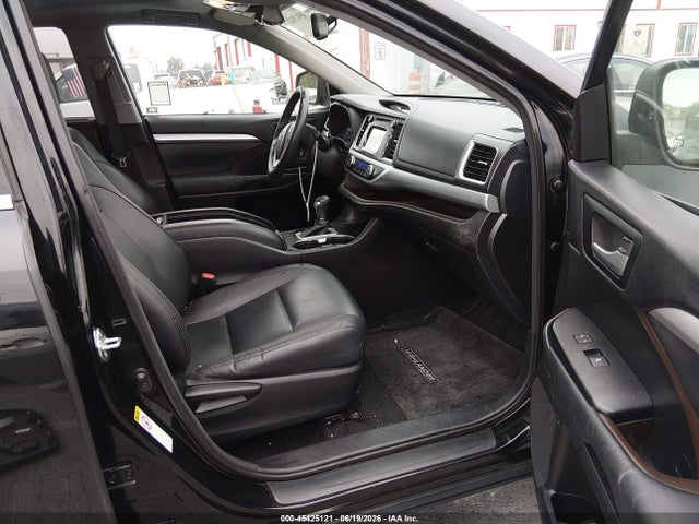 5TDKKRFH2FS055902 Toyota Highlander Xle V6