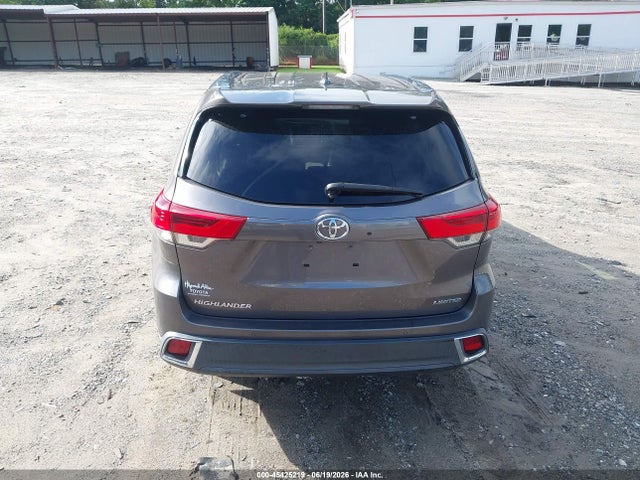 Toyota Highlander Limited 2018 5TDYZRFH9JS243606 Image 16