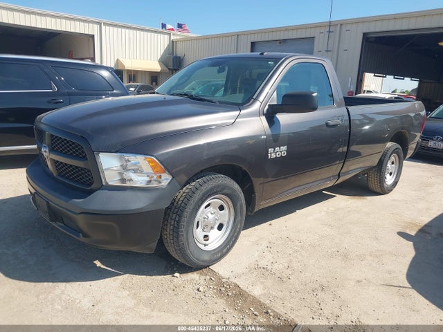 45425237 :رقم المزاد ، 3C6JR6DG5HG764722 vin ، 2017 Ram 1500 Tradesman  4x2 8' Box مزاد بيع