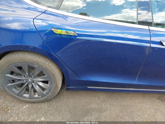 45425265 :رقم المزاد ، 5YJSA1E26LF415416 vin ، 2020 Tesla Model S مزاد بيع