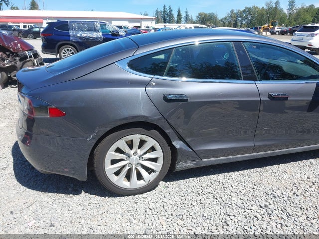 Tesla Model S 100d/60d/75d/90d/p100d 2017 5YJSA1E25HF231057 Image 6