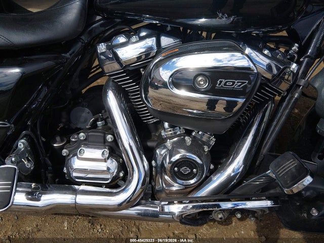 Harley-Davidson FLHX 2021 1HD1KBC10MB607927 Image 8