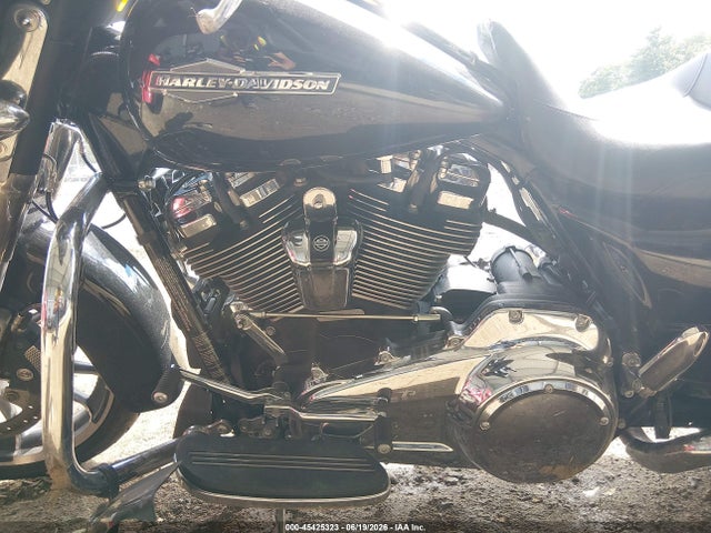 Harley-Davidson FLHX 2021 1HD1KBC10MB607927 Image 9