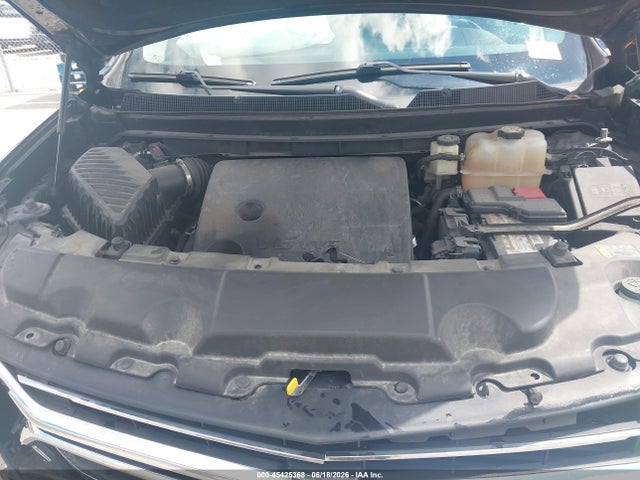 1GNERGKW1JJ282092 Chevrolet Traverse Lt Cloth