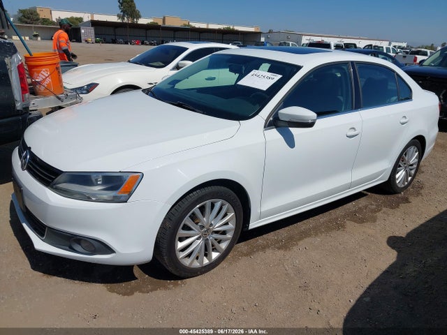 3VWL17AJ5EM441957 Volkswagen Jetta 1.8t Sel