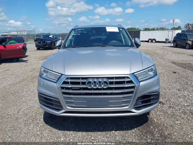 45425425 :رقم المزاد ، WA1ANAFY2J2193406 vin ، 2018 Audi Q5 2.0t Premium/2.0t Tech Premium مزاد بيع