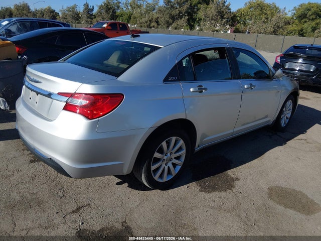 2012 Chrysler 200 Touring მანქანა იყიდება აუქციონზე, vin: 1C3CCBBBXCN139210, აუქციონის ნომერი: 45425445