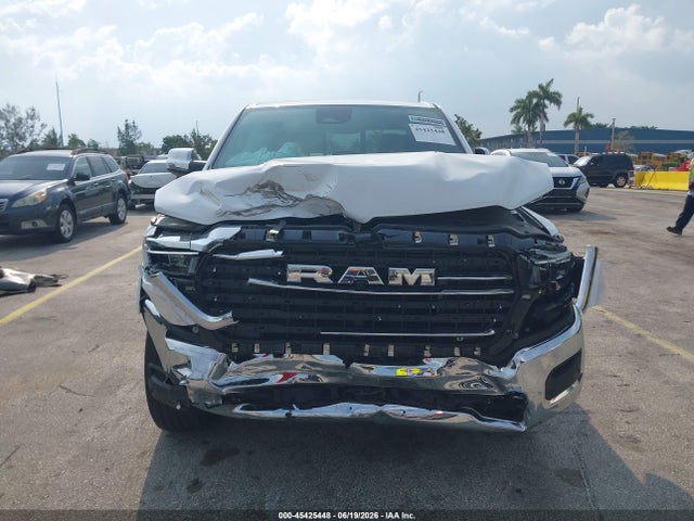 Продажа на аукционе авто 2026 Ram 1500 Laramie  4x4 5'7 Box, vin: 3C6SRFJP6T4159658, номер лота: 45425448