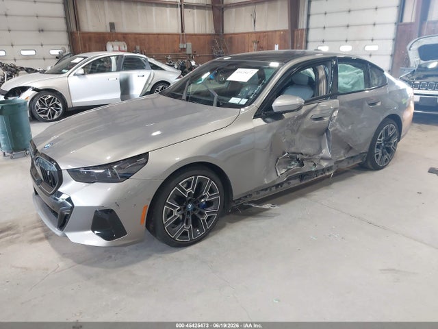 WBY33FK04RCP97271 BMW I5 Edrive40