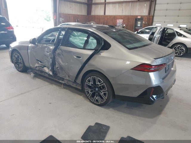 WBY33FK04RCP97271 BMW I5 Edrive40