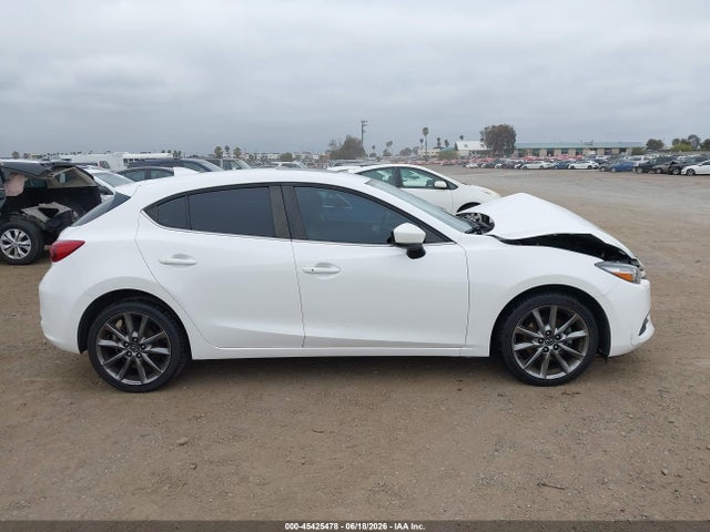 2018 Mazda Mazda3 Touring მანქანა იყიდება აუქციონზე, vin: 3MZBN1L32JM274673, აუქციონის ნომერი: 45425478