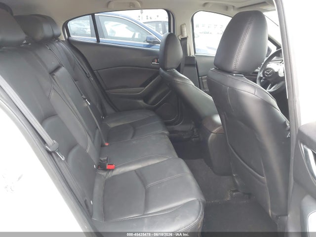 2018 Mazda Mazda3 Touring მანქანა იყიდება აუქციონზე, vin: 3MZBN1L32JM274673, აუქციონის ნომერი: 45425478