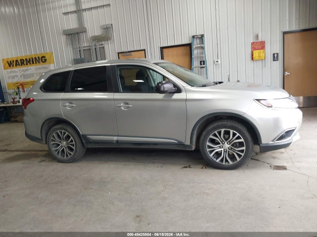 Продажа на аукционе авто 2018 Mitsubishi Outlander Es, vin: JA4AZ3A33JZ058275, номер лота: 45425504