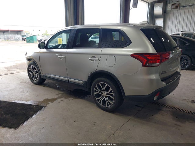 Продажа на аукционе авто 2018 Mitsubishi Outlander Es, vin: JA4AZ3A33JZ058275, номер лота: 45425504