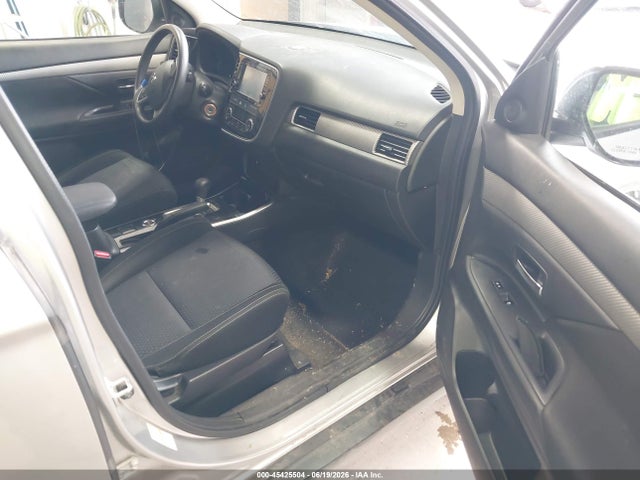 Продажа на аукционе авто 2018 Mitsubishi Outlander Es, vin: JA4AZ3A33JZ058275, номер лота: 45425504