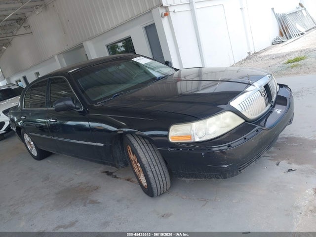 Продажа на аукционе авто 2011 Lincoln Town Car Executive L, vin: 2LNBL8EV6BX762882, номер лота: 45425543