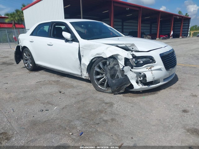 45425563 :رقم المزاد ، 2C3CCABG5EH307109 vin ، 2014 Chrysler 300 300s مزاد بيع