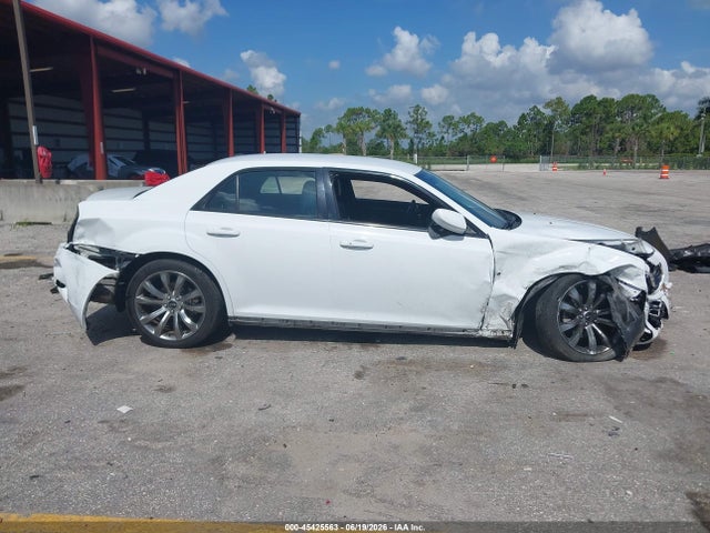 45425563 :رقم المزاد ، 2C3CCABG5EH307109 vin ، 2014 Chrysler 300 300s مزاد بيع