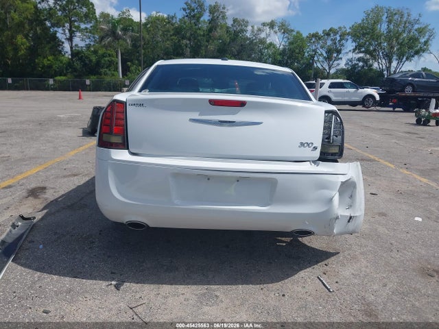 45425563 :رقم المزاد ، 2C3CCABG5EH307109 vin ، 2014 Chrysler 300 300s مزاد بيع