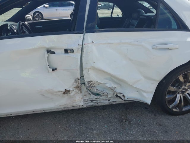 45425563 :رقم المزاد ، 2C3CCABG5EH307109 vin ، 2014 Chrysler 300 300s مزاد بيع