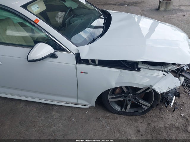 Продажа на аукционе авто 2018 Audi A4 2.0t Premium/2.0t Tech Premium, vin: WAUENAF49JN013421, номер лота: 45425589
