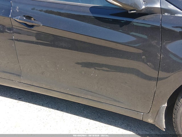 2013 Hyundai Elantra Limited მანქანა იყიდება აუქციონზე, vin: KMHDH4AE0DU805762, აუქციონის ნომერი: 45425641