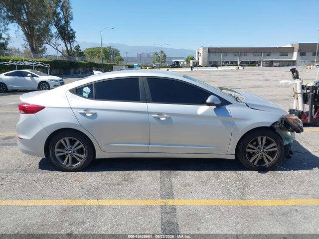 5NPD84LF9HH074825 Hyundai ELANTRA SE