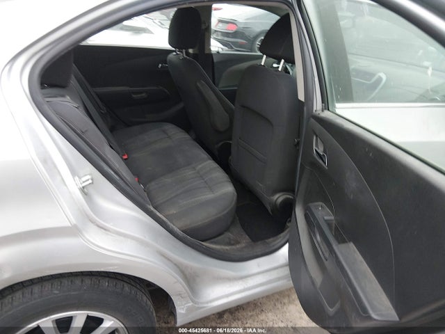 Chevrolet Sonic Lt Auto 2017 1G1JD5SG3H4124275 Image 8