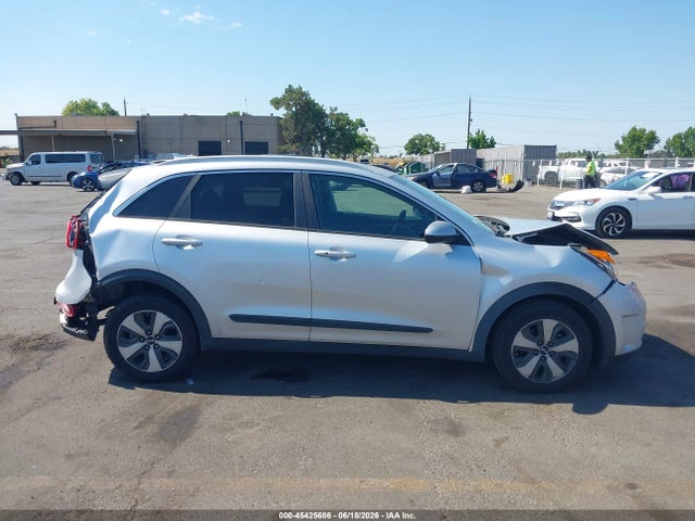 KIA NIRO LX 2018 KNDCB3LC6J5153078 Image 13