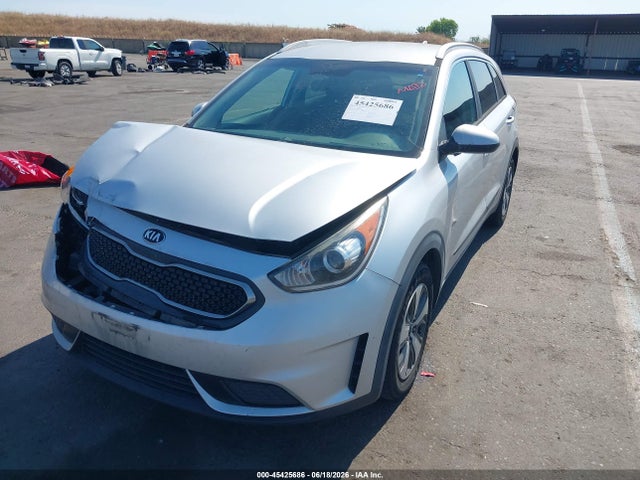 KIA NIRO LX 2018 KNDCB3LC6J5153078 Image 2