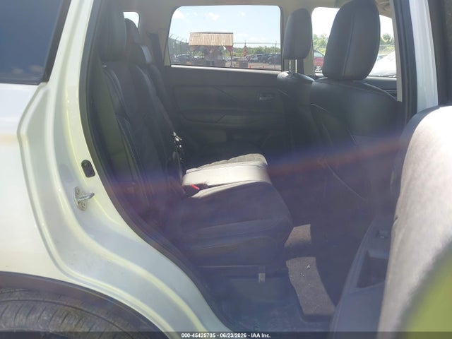 45425705 :رقم المزاد ، JA4AZ3A35LZ004964 vin ، 2020 Mitsubishi Outlander Se 2.4 S-awc مزاد بيع