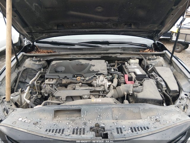 4T1B11HK5JU066812 Toyota CAMRY SE