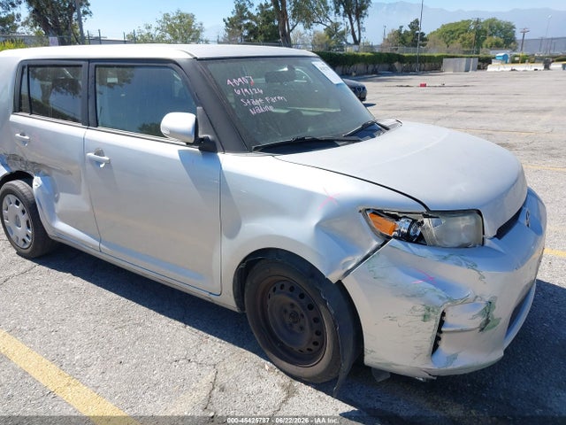 Scion XB 2014 JTLZE4FE5EJ052331 Image 17