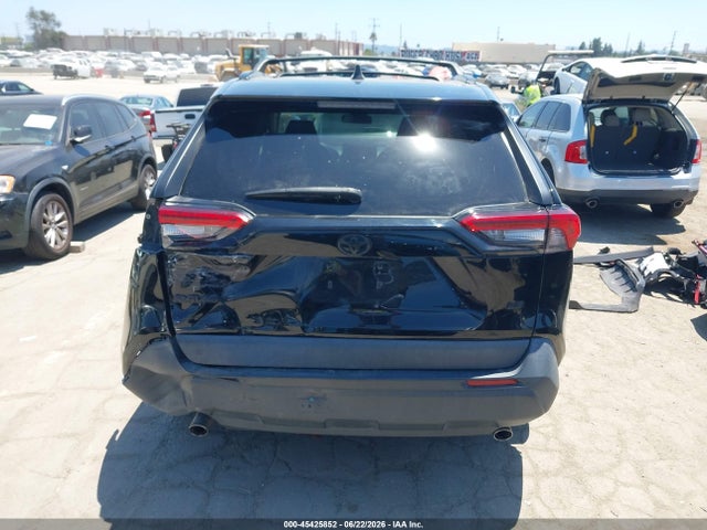 Toyota RAV4 LE 2021 2T3H1RFV1MC167607 Image 17