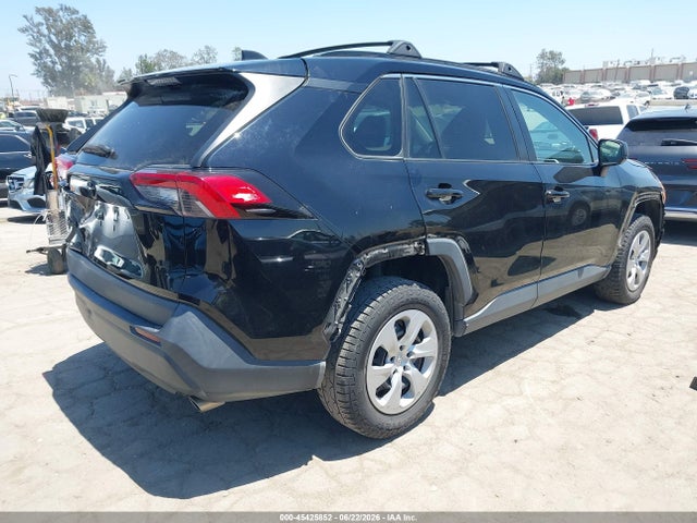 Toyota RAV4 LE 2021 2T3H1RFV1MC167607 Image 4