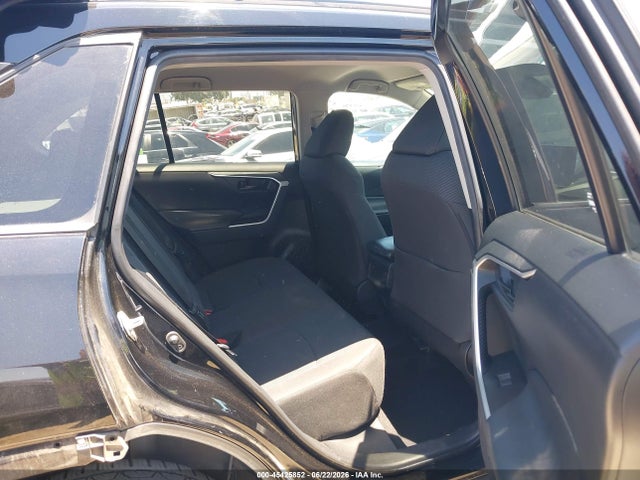 Toyota RAV4 LE 2021 2T3H1RFV1MC167607 Image 8