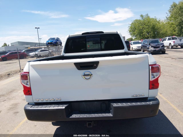 1N6AA1EC3LN510616 Nissan Titan S 4x4