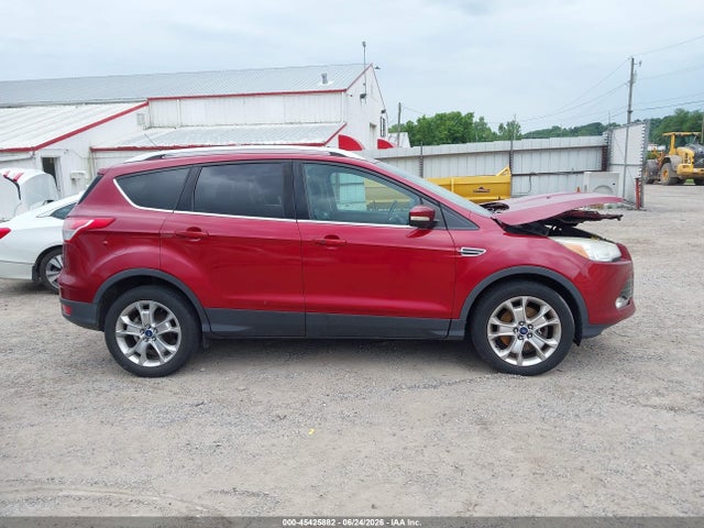 1FMCU9J92EUB87644 Ford Escape Titanium