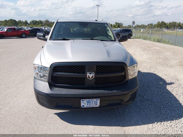 3C6JR6DG7HG764706 RAM 1500 Tradesman 4x2 8&#039; Box
