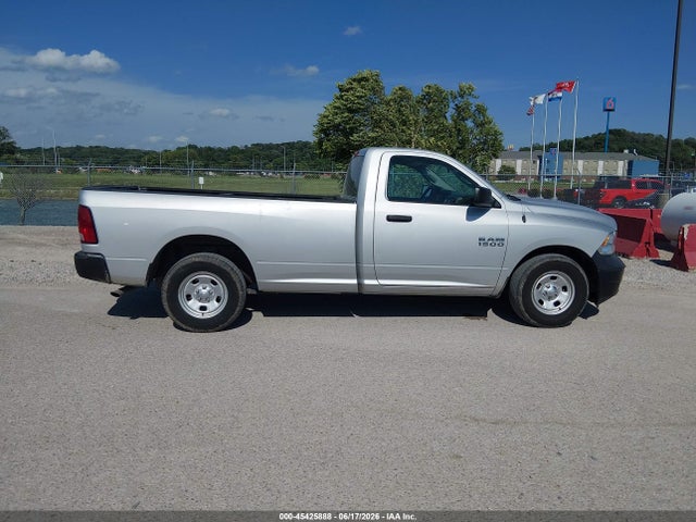 3C6JR6DG7HG764706 RAM 1500 Tradesman 4x2 8&#039; Box